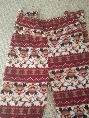 Derek Heart Red, White and Brown Holiday Reindeer Print Lounge Pants